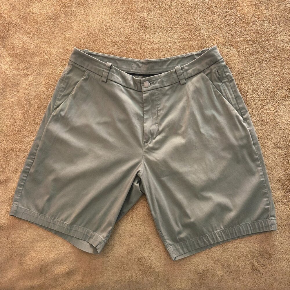 Lululemon Commission Slim Shorts Mens 31 Chino 9" ABC Dark Olive Pockets FLAW